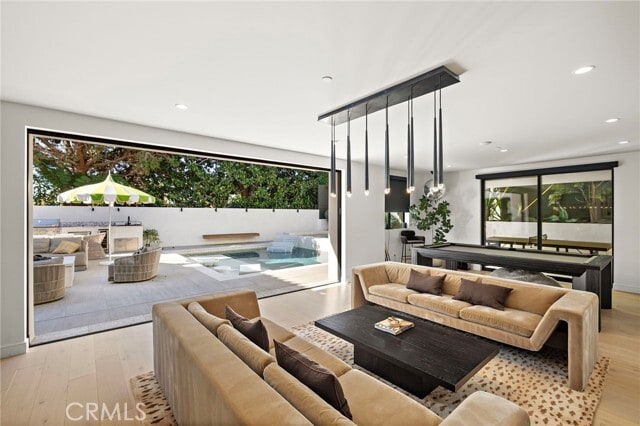 Photo - 228 W Avenida Cordoba