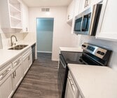 Photo - 1635 North Martel Avenue Apartments