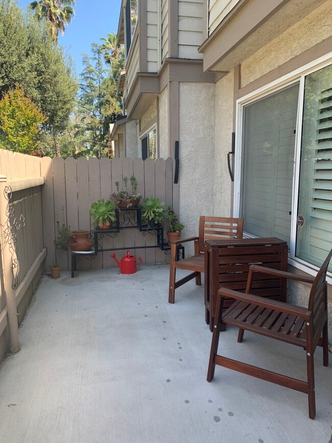 Photo - 762 E Orange Grove Blvd