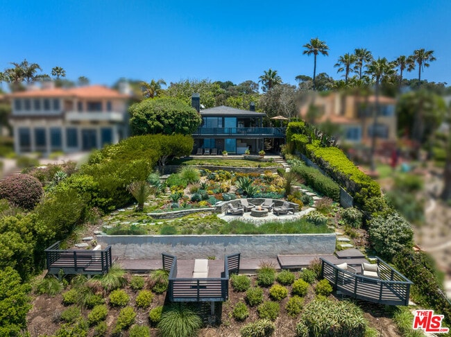 Photo - 7089 Birdview Ave