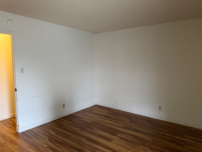 Photo - Mid century 4+2 bedroom house near Ventura College