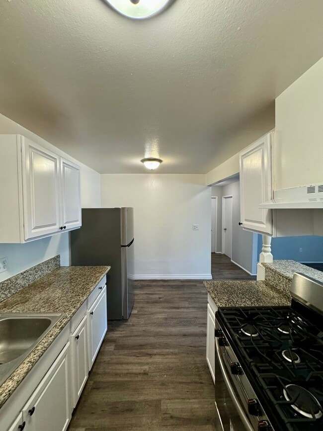 Photo - 17392 Queens Ln Unit 3