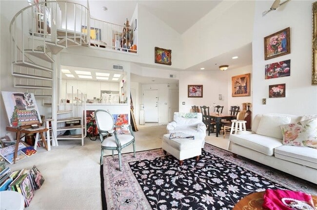 Photo - 4477 Woodman Ave