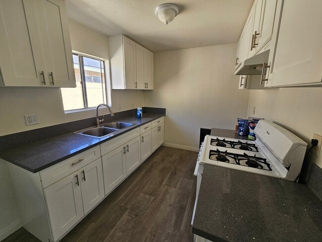 Photo - 2385 Chanslor St Unit #4