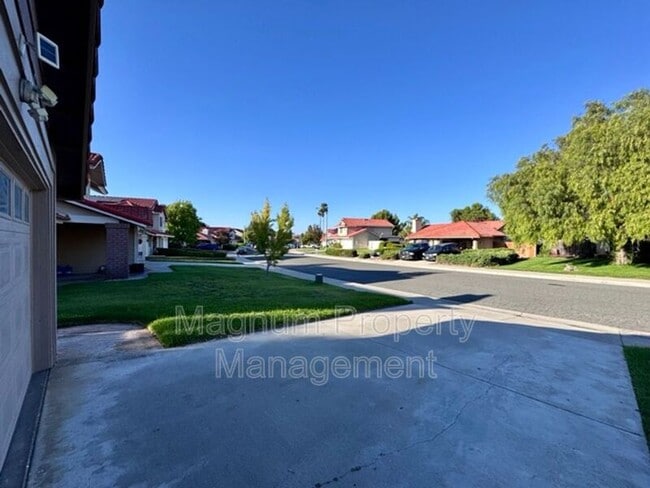 Photo - 45627 Clubhouse Dr