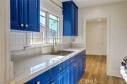 Photo - 950 E 48th St Townhome