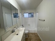 Photo - 345 Stepney St Unit 05