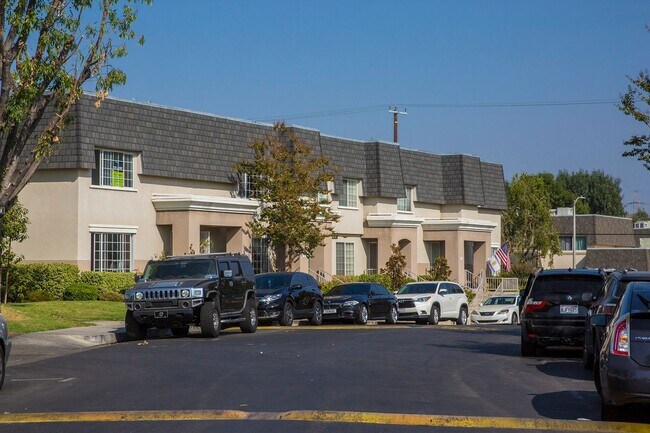 Photo - 19111 Hamlin St Townhome