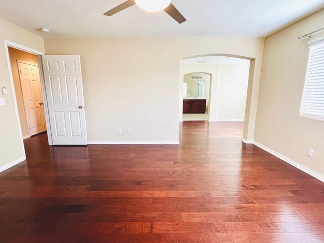 Photo - Beautiful 4 Bedroom home