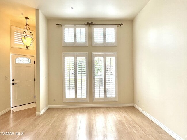 Photo - 255 N Skyline Dr