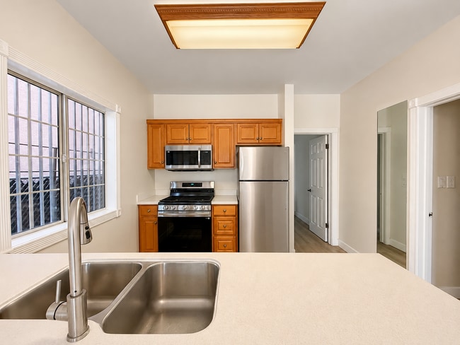 Photo - 5754 Melrose Ave Unit 5754