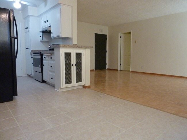 Photo - 2055 Rodney Dr Unit 111