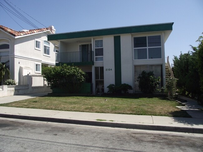 Building Photo - 2104 Huntington Ln Unit C