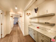 Photo - 10727 Wilshire Blvd Unit 202