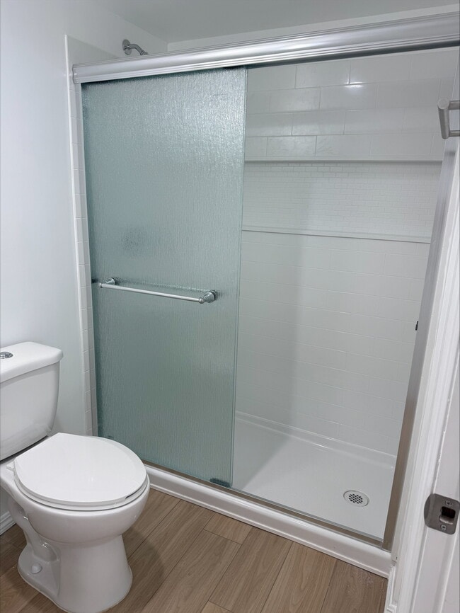 Photo - 740 W 24th St.