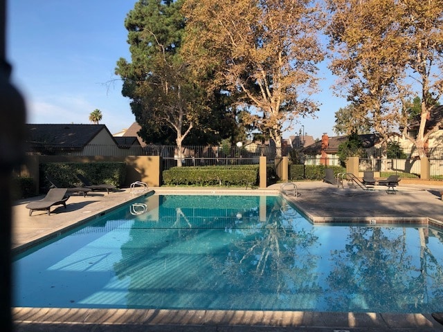 Photo - 218 El Camino Ln