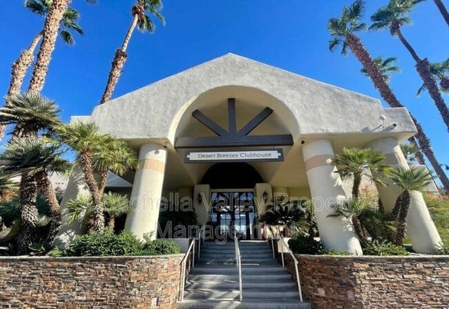 Photo - 43851 Vía Granada