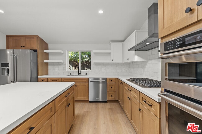 Photo - 3647 Grand View Blvd