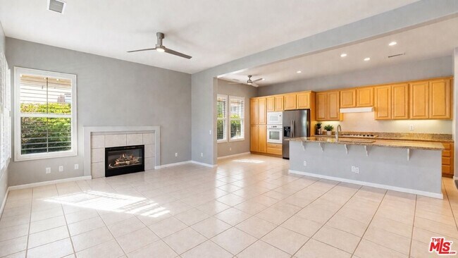 Photo - 37 Shoreline Dr