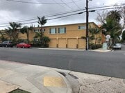 Building from 4th St - 394 Coronado Ave Unit 5