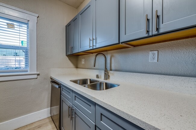 Photo - City View Apartments