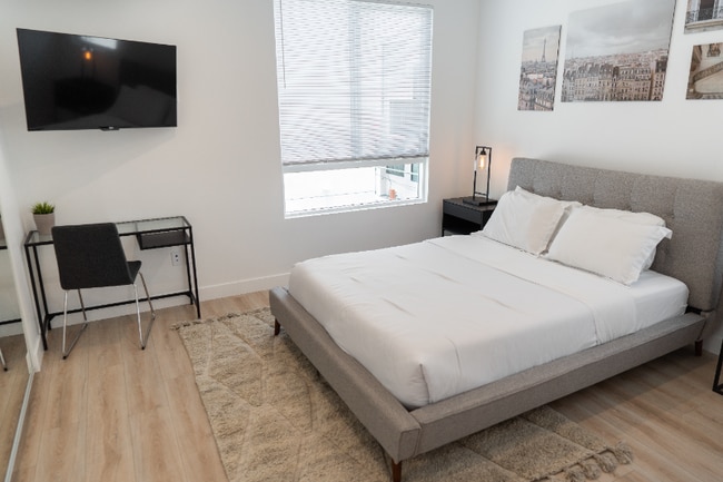 Photo - 4827 Riverton Ave