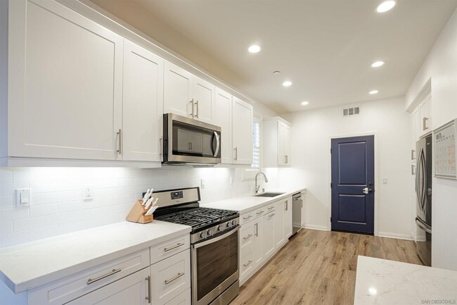 Photo - 16029 Veridian Cir