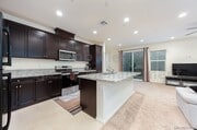 Photo - 506 Longmeadow St