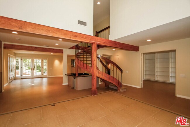 Photo - 1345 Avenida de Cortez