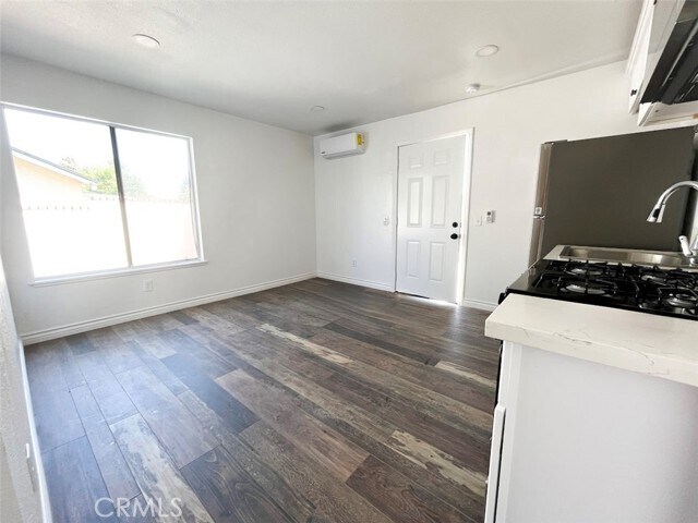 Photo - 2767 Attenborough Pl
