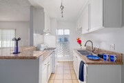 1BR, 1BA - 708SF - Kitchen - Westgate Villa Apartments