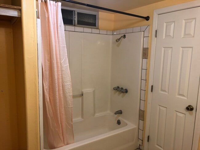 Building Photo - 4201 Topanga Canyon Blvd Unit 60