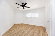 1BR, 1BA - 785SF - Sungate Apartments