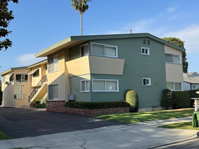 Building Photo - 14333 Albers St Unit 2