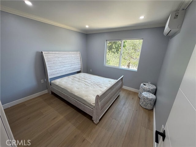 Photo - 10621 McClemont Ave