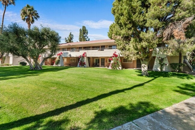 Building Photo - 2860 N Los Felices Rd Unit 214