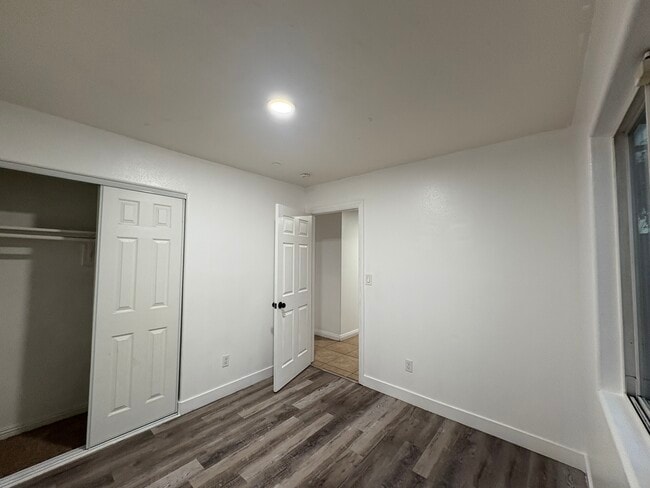 Bedroom - 131 E 84th Pl