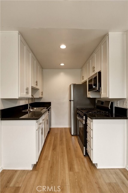 Photo - 6140 Whitsett Ave Unit 6