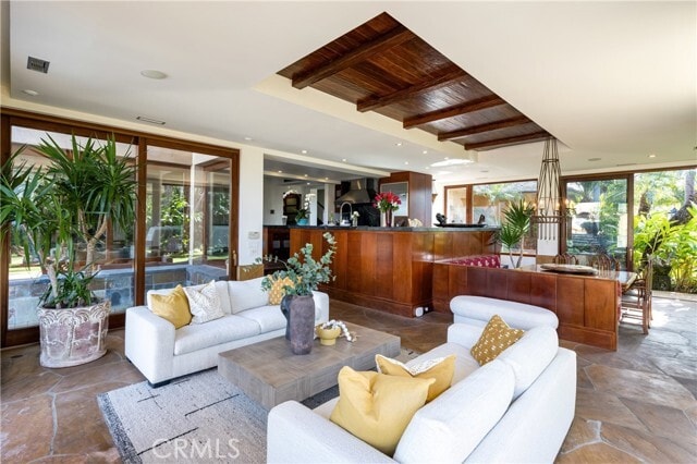 Photo - 125 Irvine Cove Ct