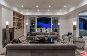 Photo - 722 N Camden Dr House