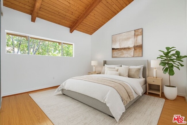 Photo - 18350 Hatteras St Unit 253