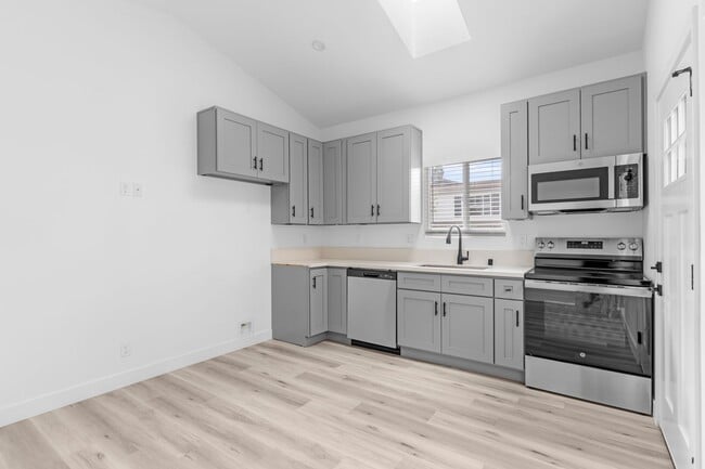 Photo - 12602 Kensington Ln Unit 12