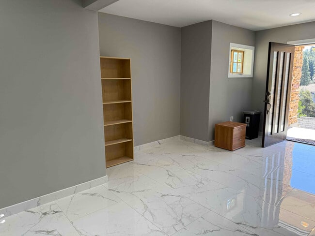 Photo - 4370 Date Ave Unit # B
