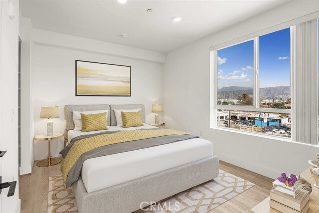 Photo - 11714 Archwood St Unit 507