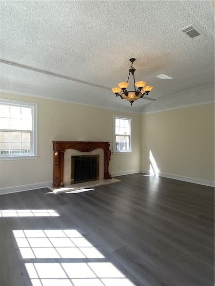 Photo - 521 E Valencia Ave