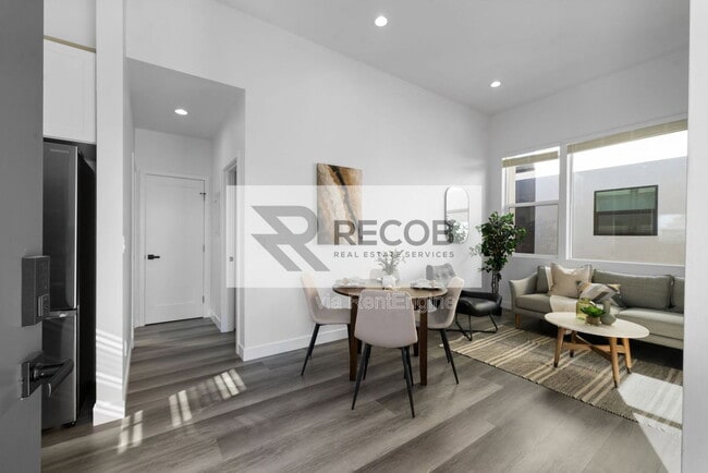 Photo - 1638 Elm Ave Unit 3