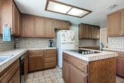 Photo - 465 El Rancho Vista N