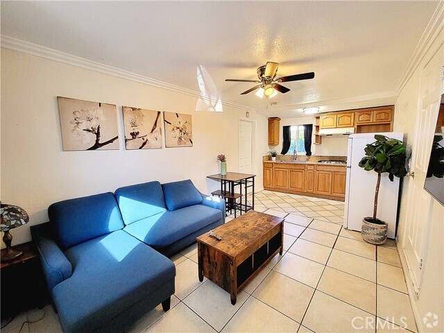 Building Photo - 15442 Garo St Rental