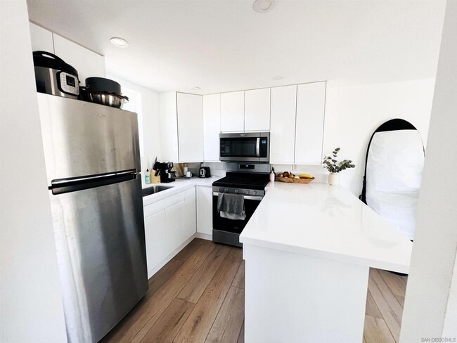 Photo - 4055 Jewell St