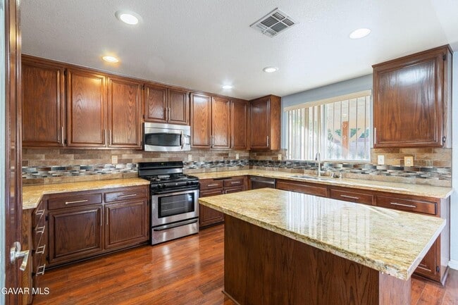 Photo - 44103 Sundance Ct